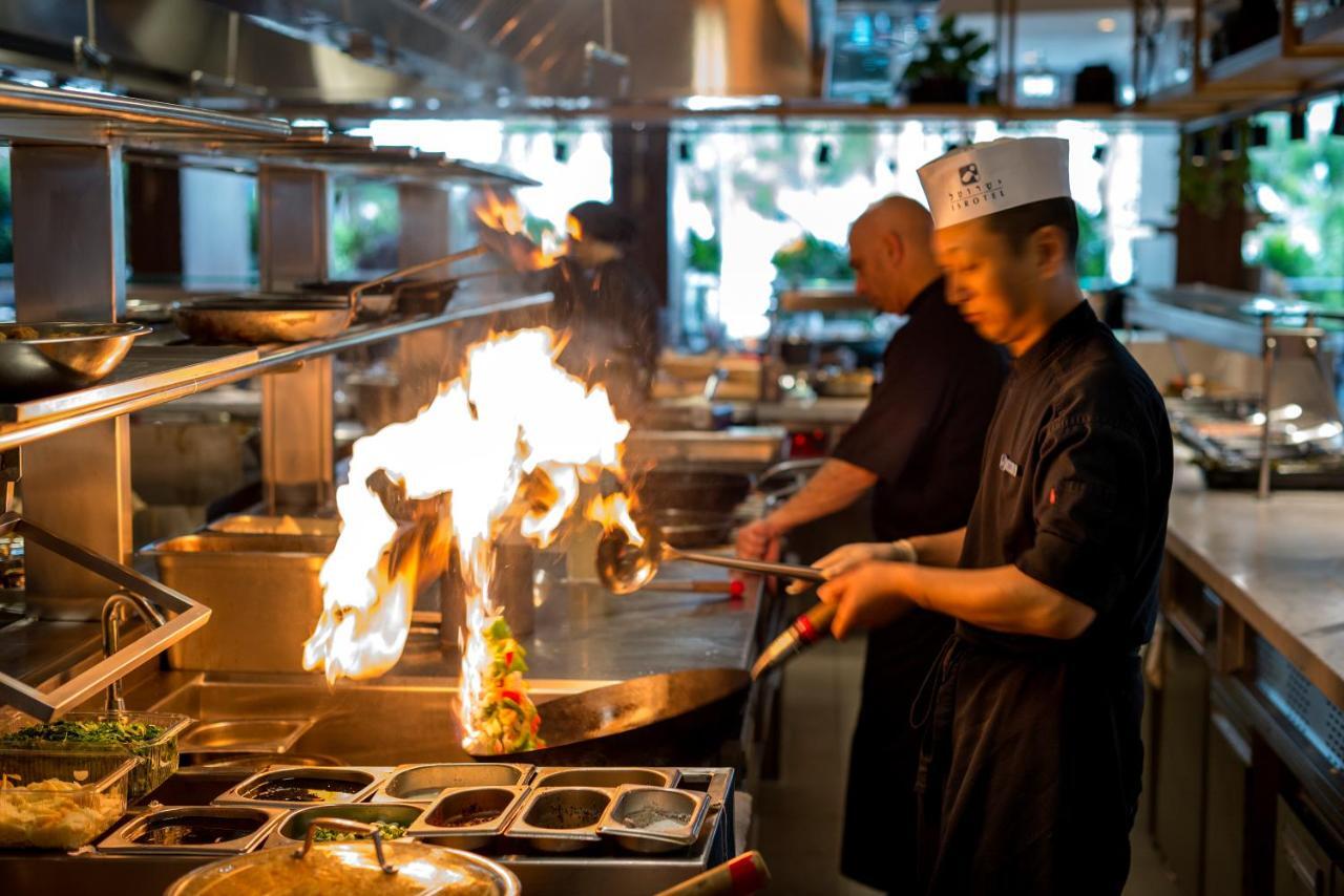 King Solomon By Isrotel Collection Ejlat Zewnętrze zdjęcie A wok being used in a restaurant